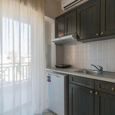 Aristea Aparthotel