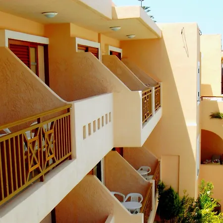 Aparthotel Aristea 4*