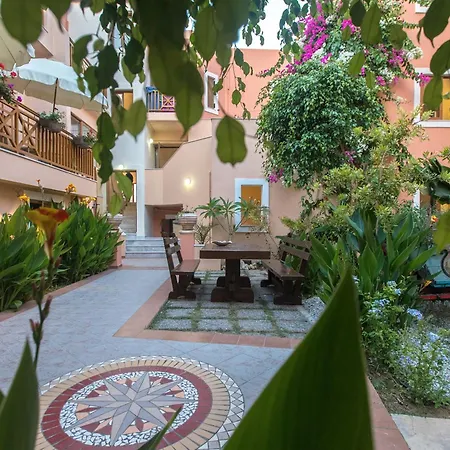 Aparthotel Aristea