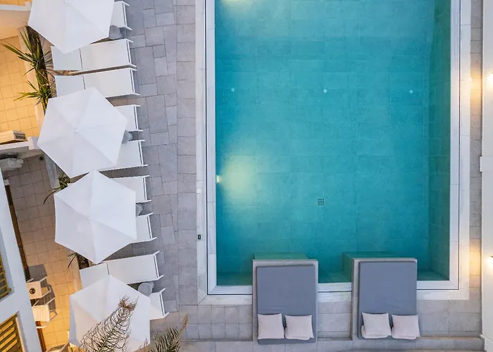 Aristea Lägenhetshotell 4*