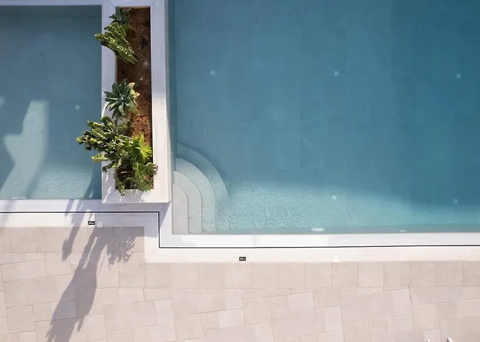 מלון דירות Aristea 4*